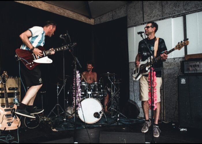 LIVEKONZERT THE ONES the once